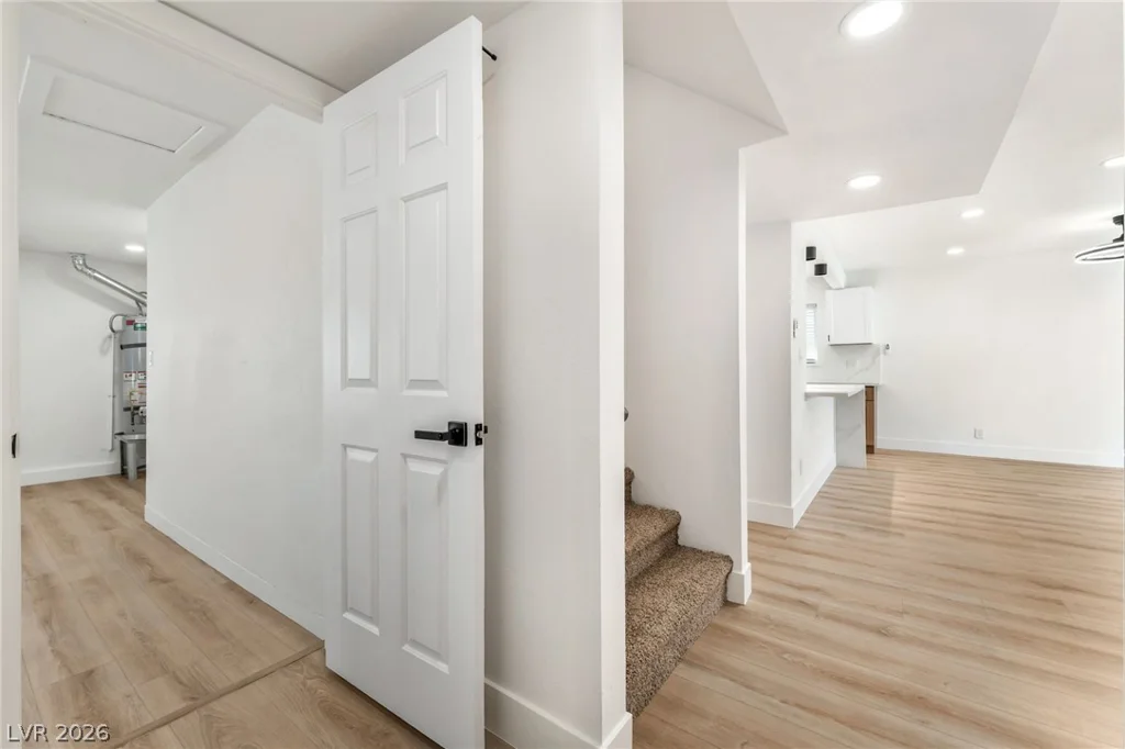 816 Antigua, Las Vegas, NV 89145