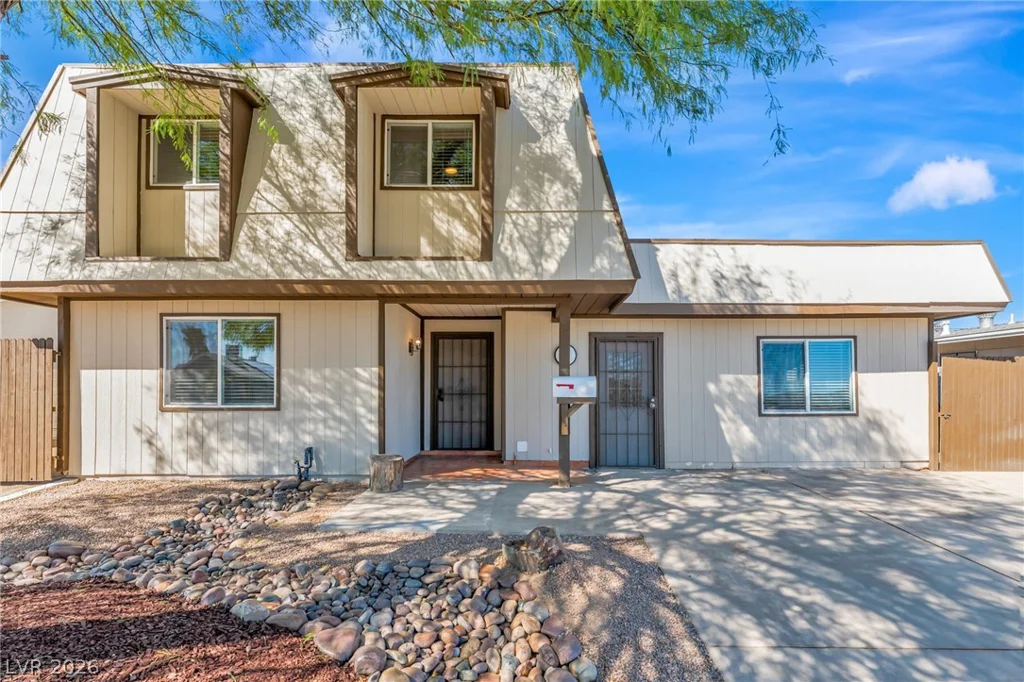 816 Antigua, Las Vegas, NV 89145