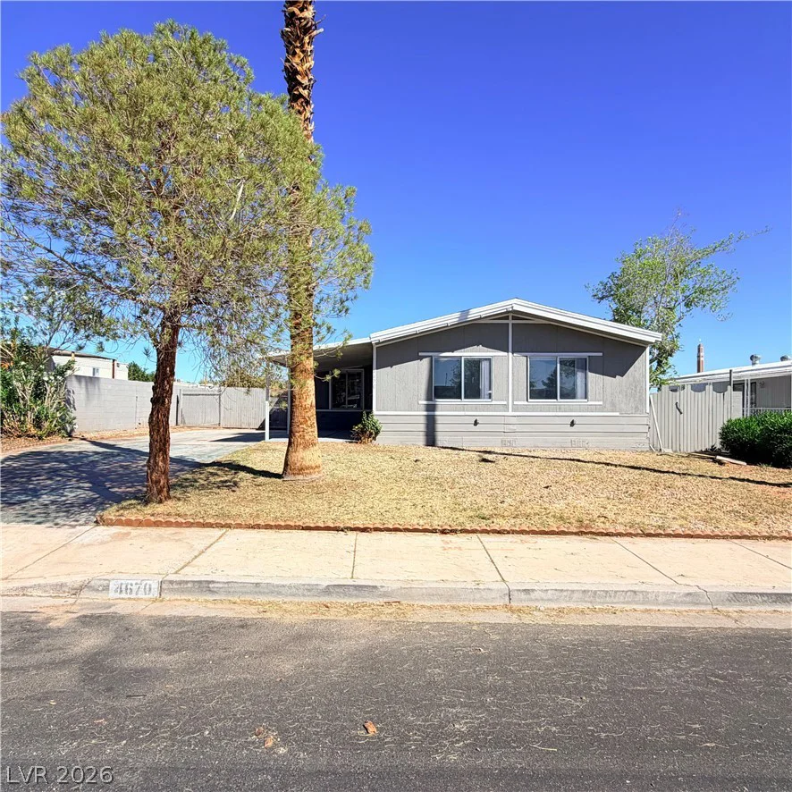 4670 Hildago, Las Vegas, NV 89121