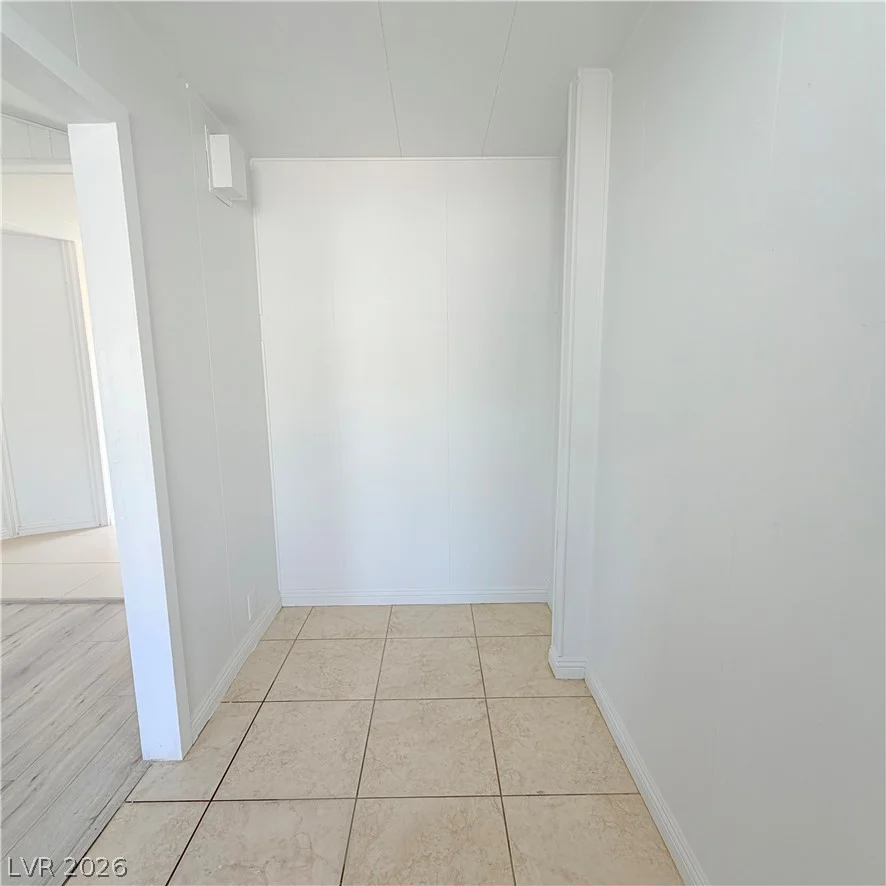 4670 Hildago, Las Vegas, NV 89121