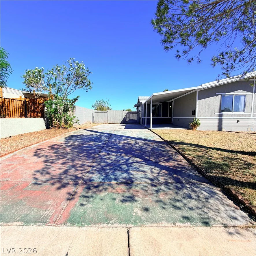 4670 Hildago, Las Vegas, NV 89121