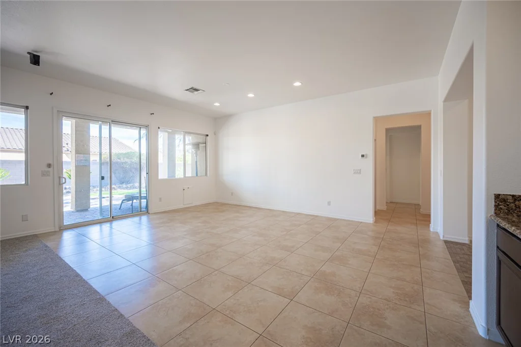 8618 Amber Autumn, Las Vegas, NV 89131