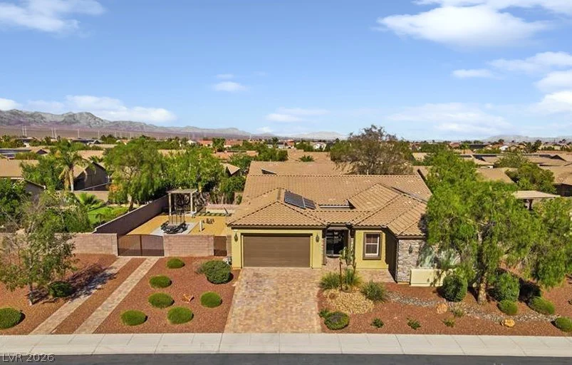 8618 Amber Autumn, Las Vegas, NV 89131