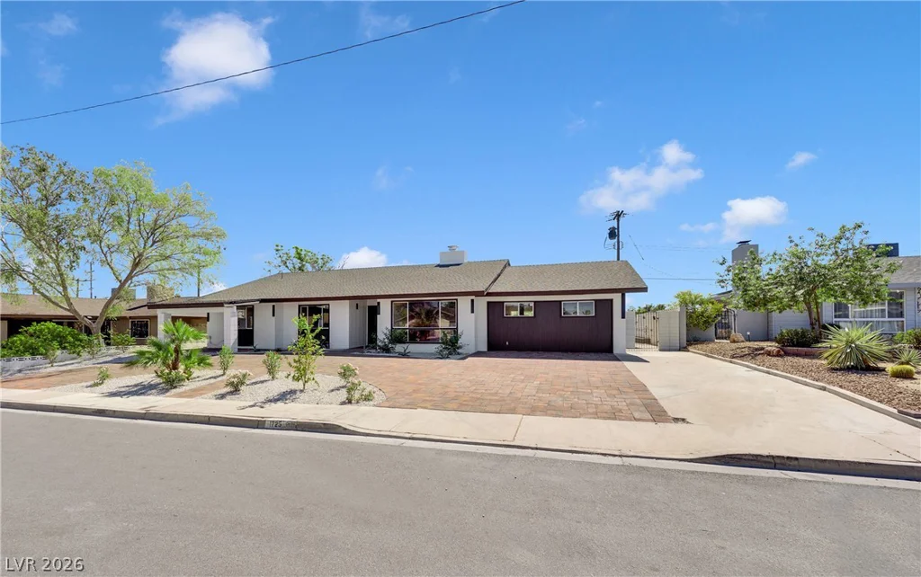 1725 Seneca, Las Vegas, NV 89169
