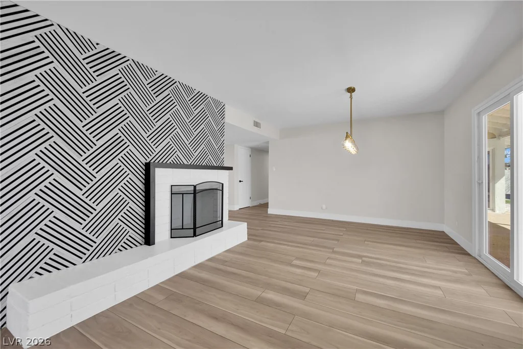1725 Seneca, Las Vegas, NV 89169