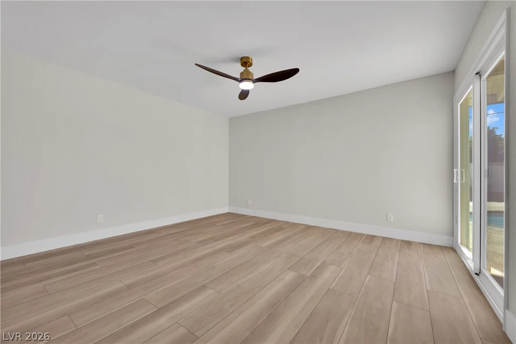 1725 Seneca, Las Vegas, NV 89169