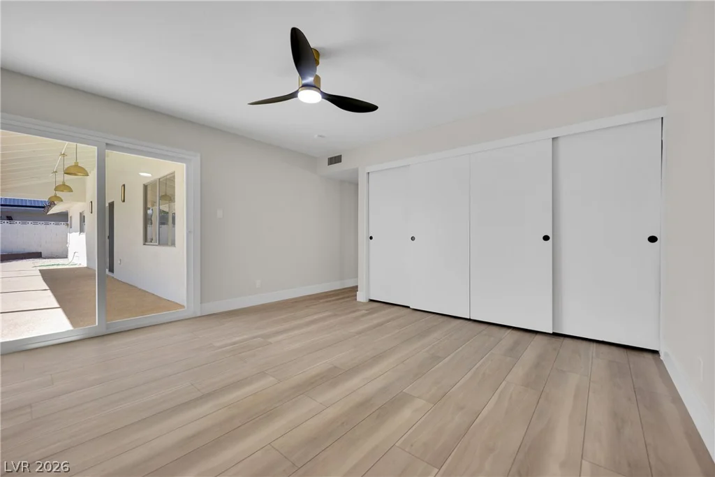 1725 Seneca, Las Vegas, NV 89169