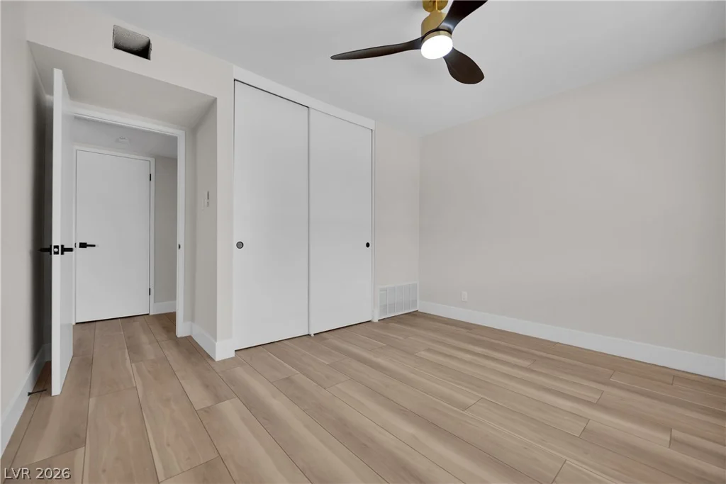 1725 Seneca, Las Vegas, NV 89169