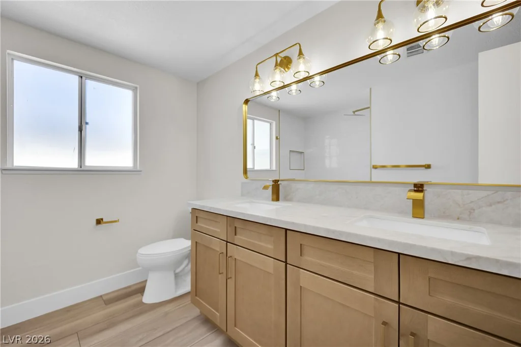 1725 Seneca, Las Vegas, NV 89169