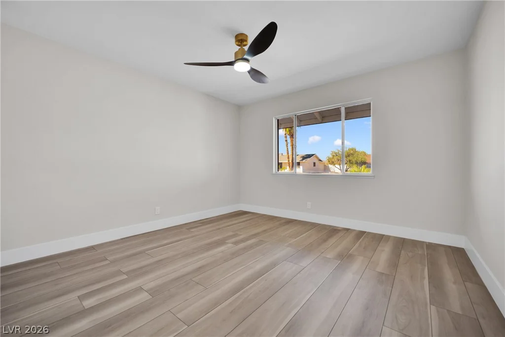 1725 Seneca, Las Vegas, NV 89169