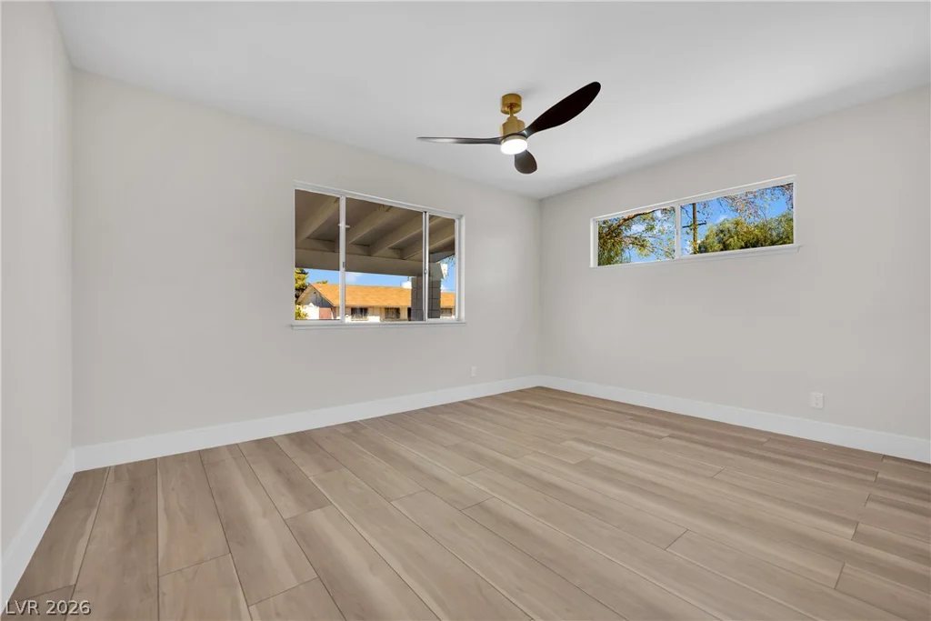 1725 Seneca, Las Vegas, NV 89169