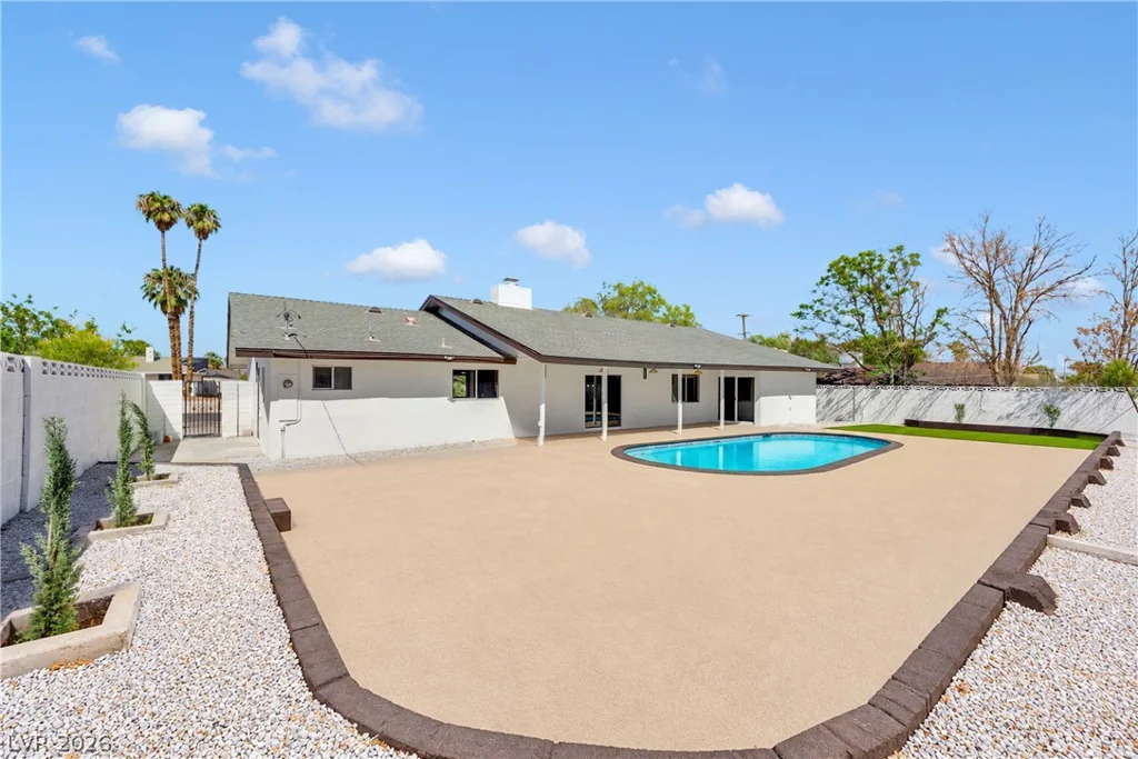 1725 Seneca, Las Vegas, NV 89169