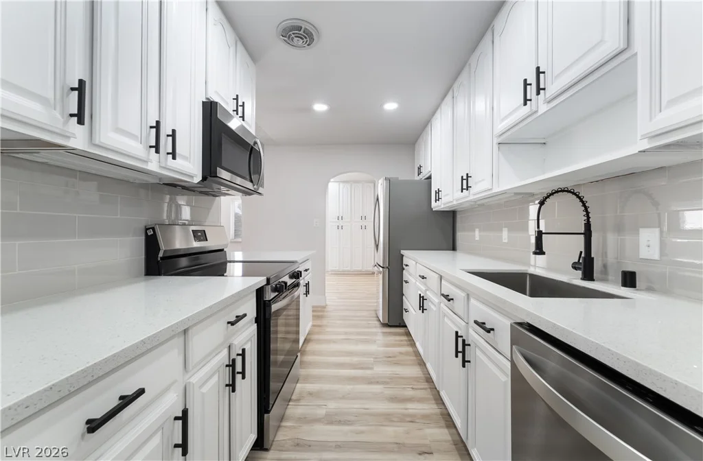 3809 Millwood, Las Vegas, NV 89121