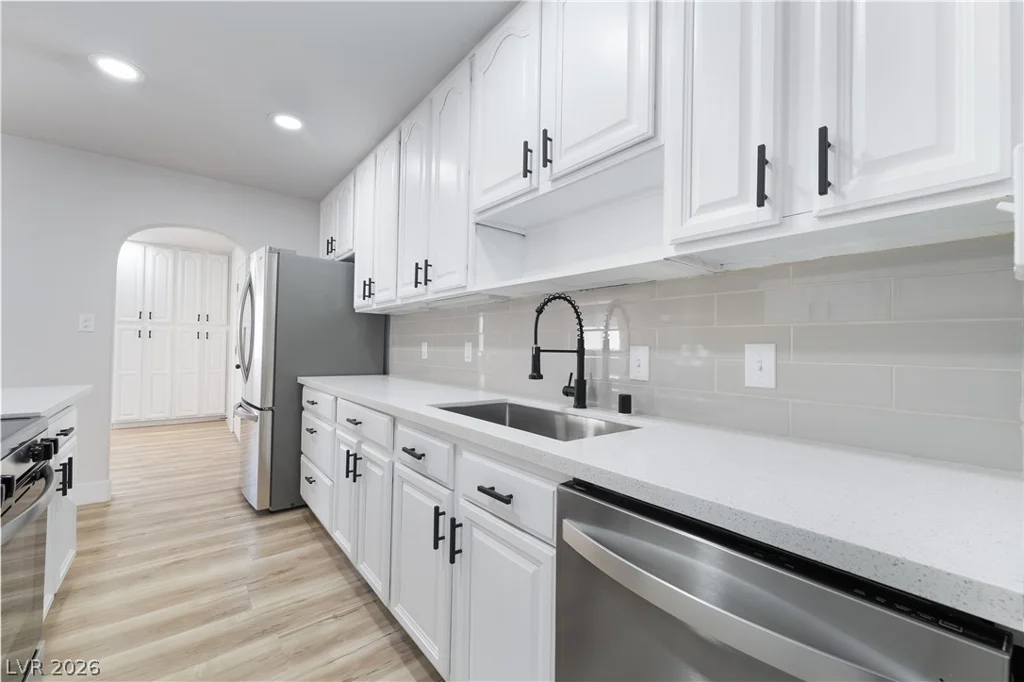 3809 Millwood, Las Vegas, NV 89121