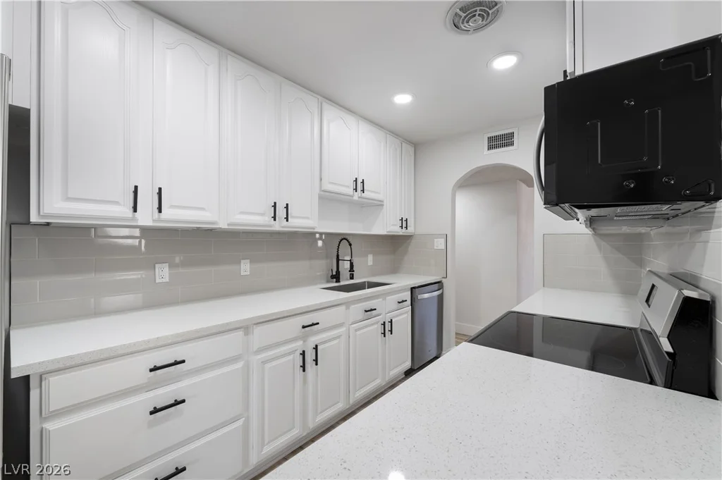 3809 Millwood, Las Vegas, NV 89121