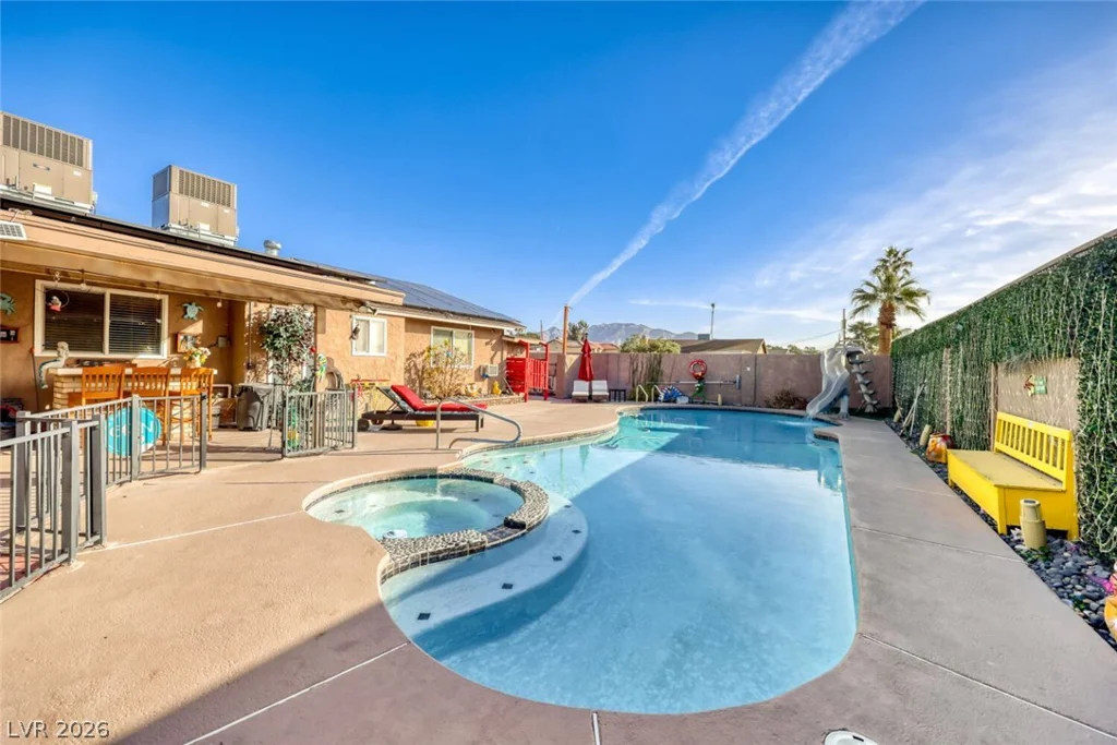 4591 Philadelphia, Las Vegas, NV 89104