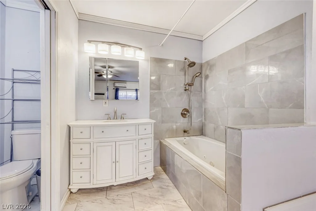 4591 Philadelphia, Las Vegas, NV 89104