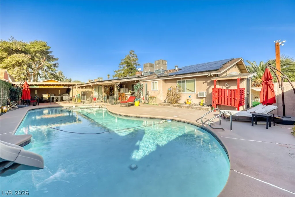 4591 Philadelphia, Las Vegas, NV 89104