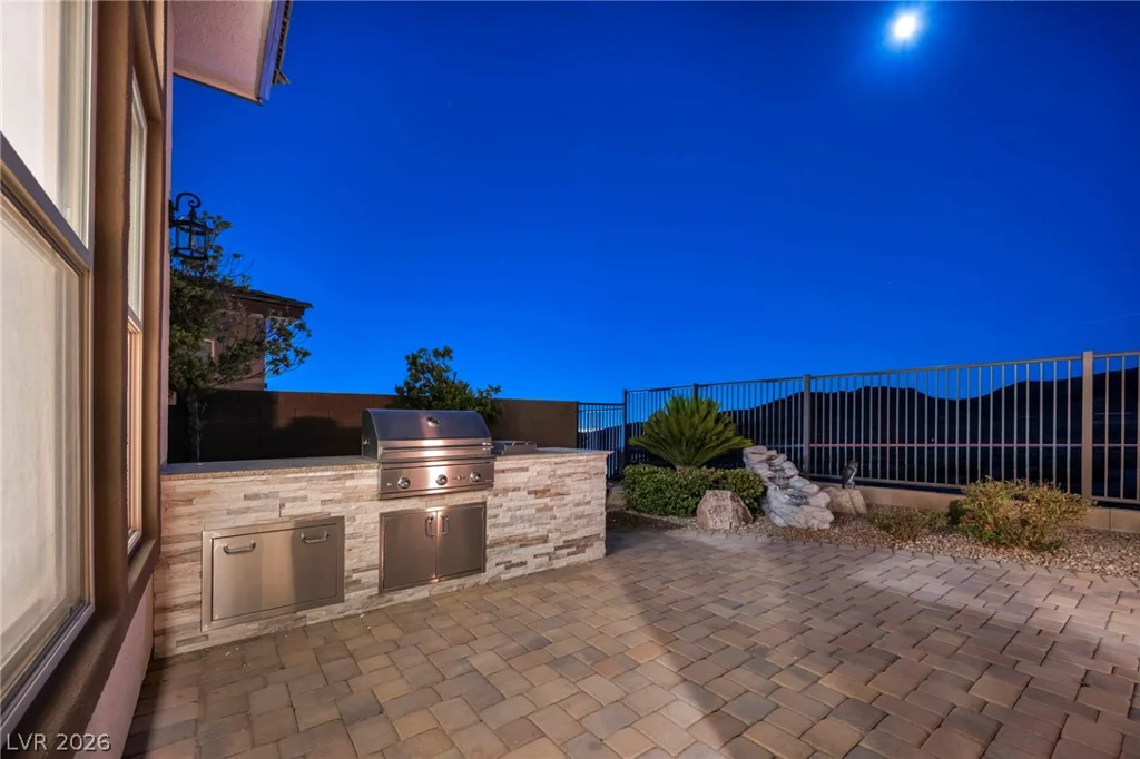 12319 Skyracer, Las Vegas, NV 89138