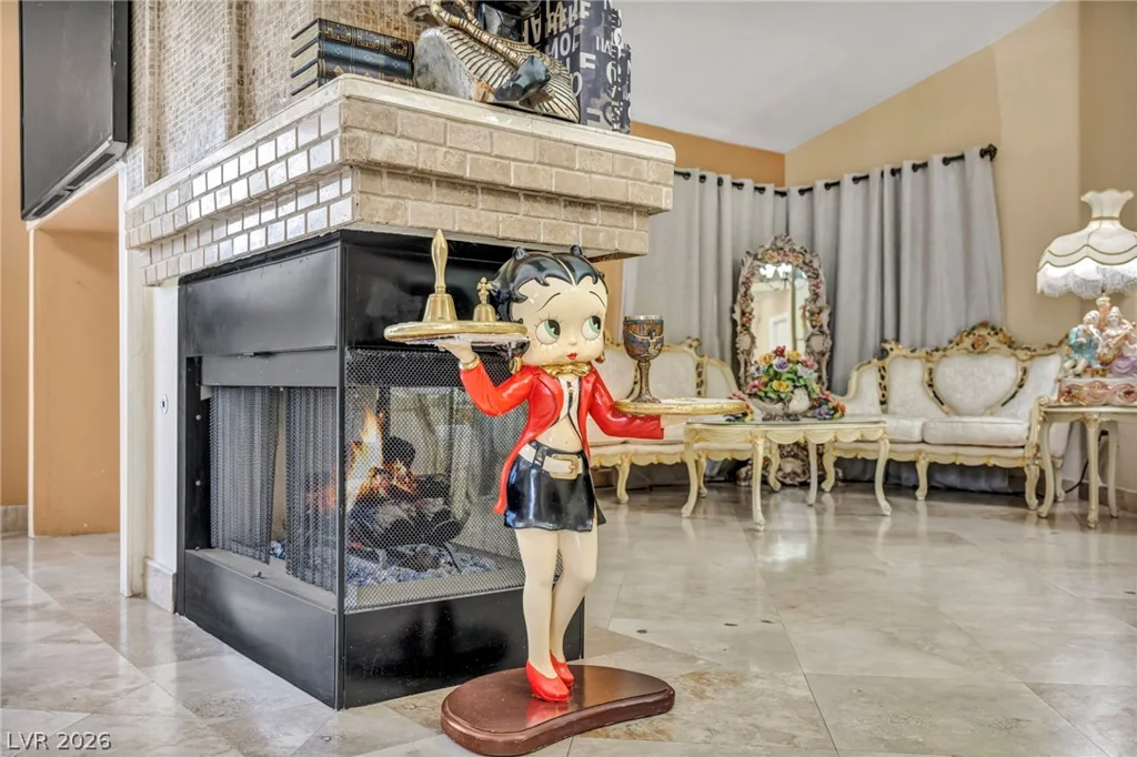 1111 Christy, Las Vegas, NV 89110