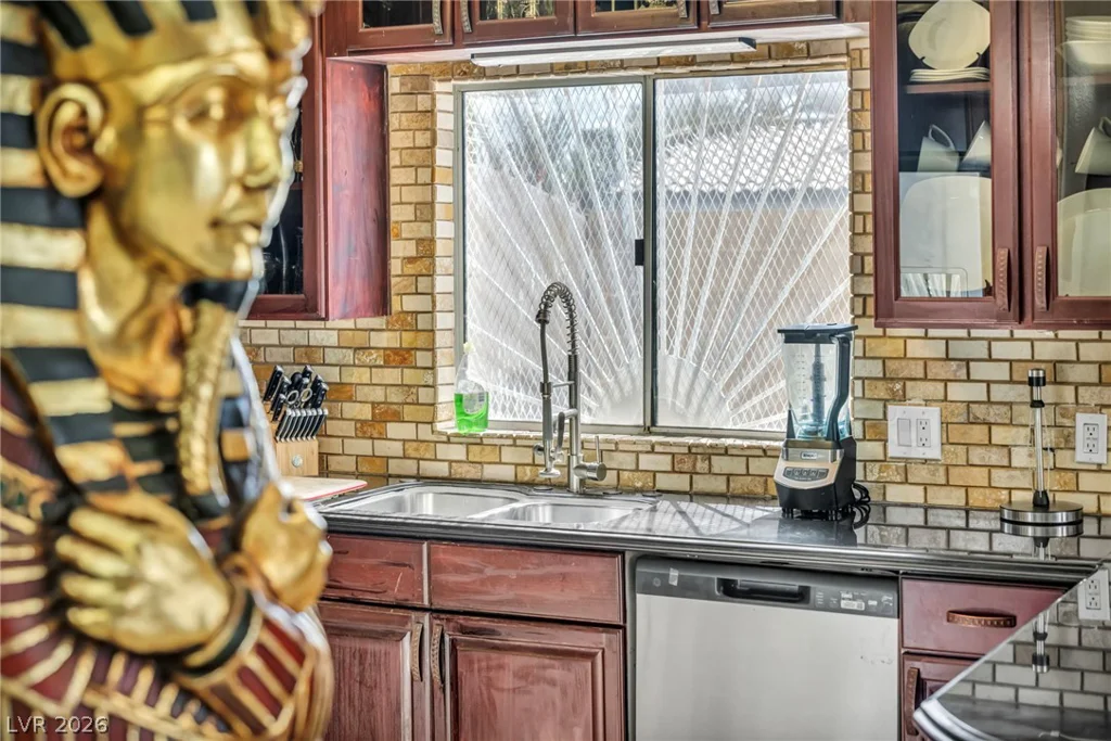 1111 Christy, Las Vegas, NV 89110