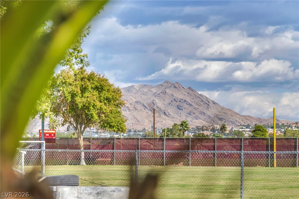 1111 Christy, Las Vegas, NV 89110