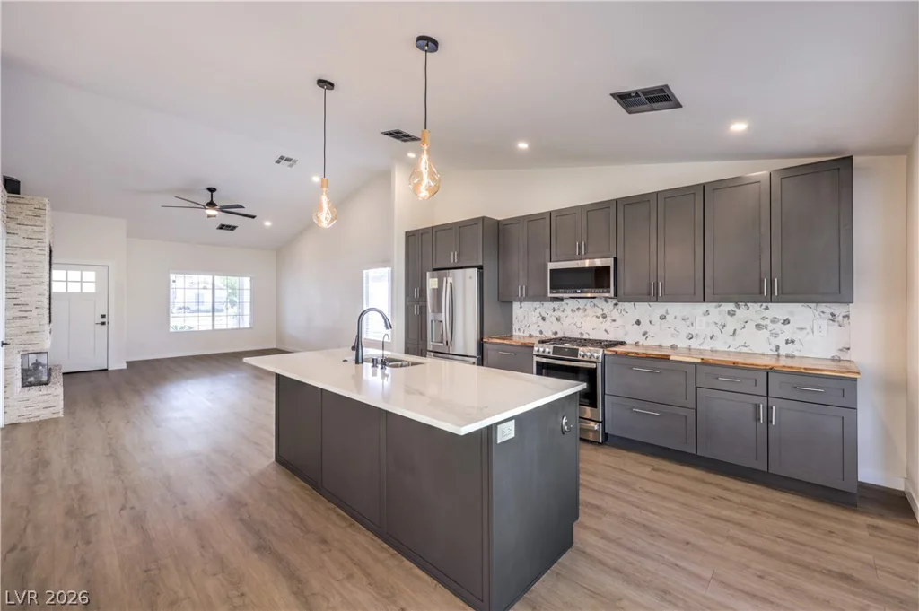 7504 Powder River, Las Vegas, NV 89131