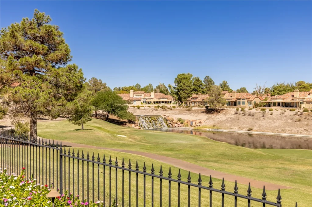 8060 Castle Pines, Las Vegas, NV 89113