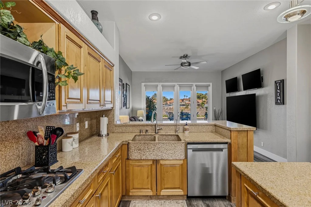 8060 Castle Pines, Las Vegas, NV 89113