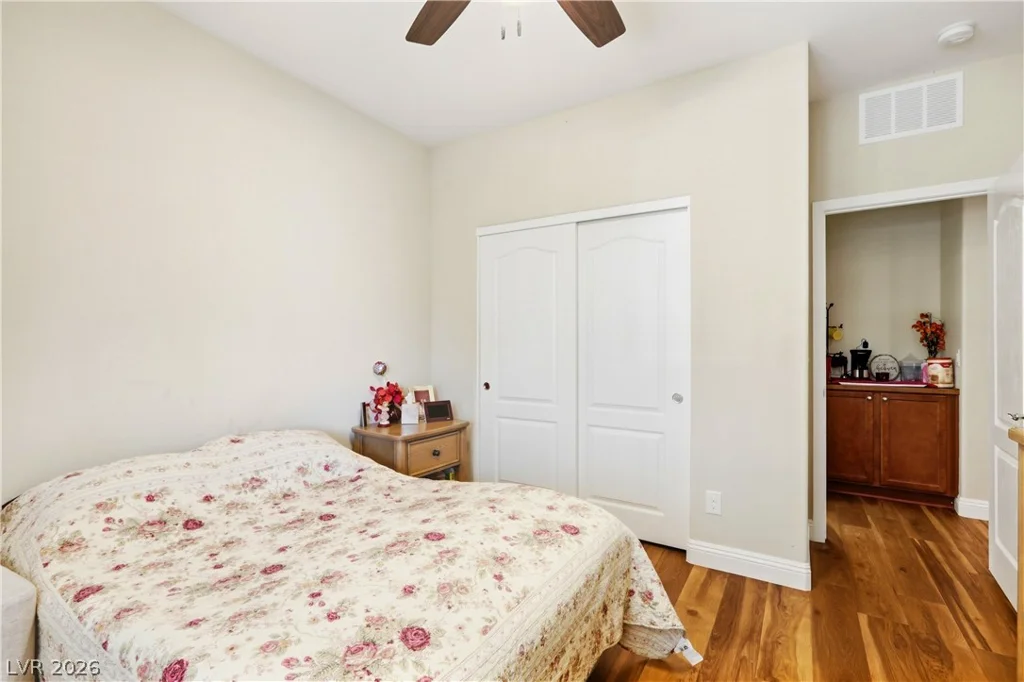 10315 Parkview Mountain, Las Vegas, NV 89166
