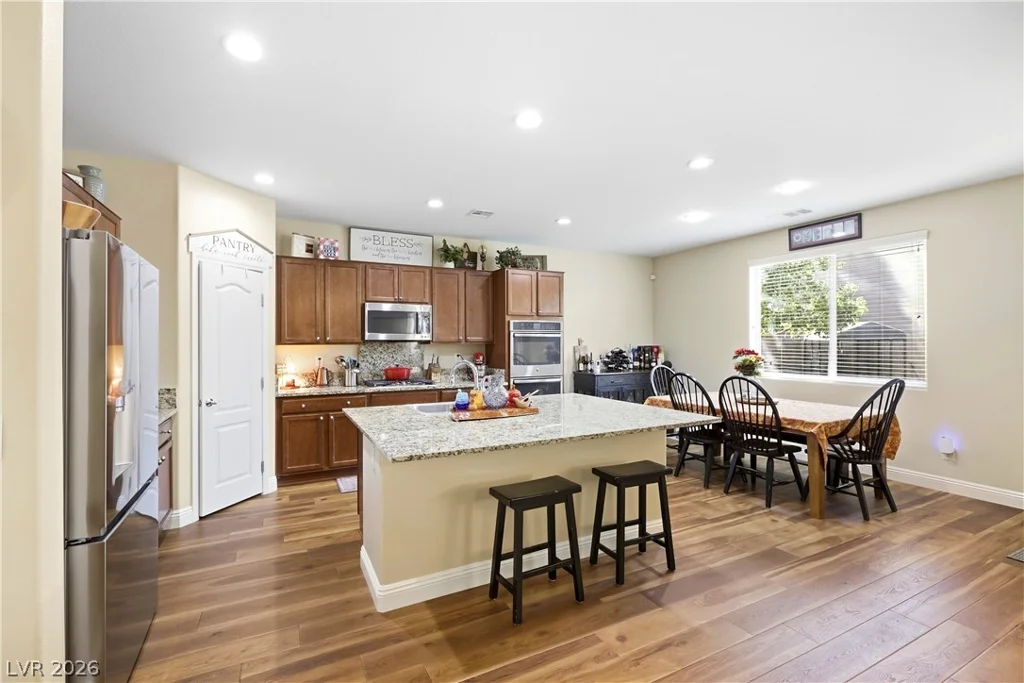10315 Parkview Mountain, Las Vegas, NV 89166