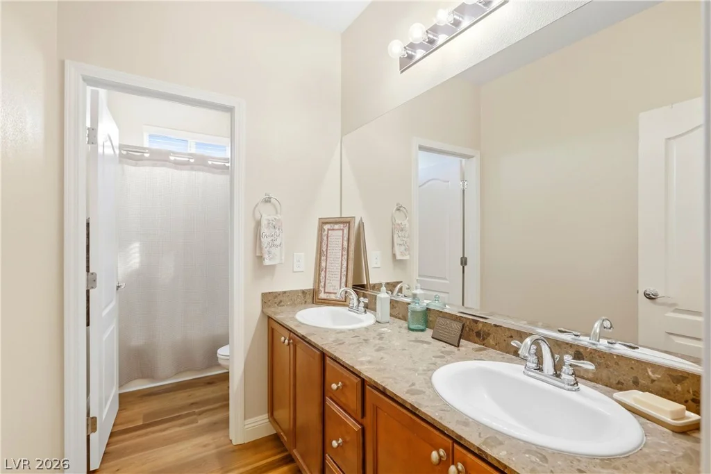 10315 Parkview Mountain, Las Vegas, NV 89166