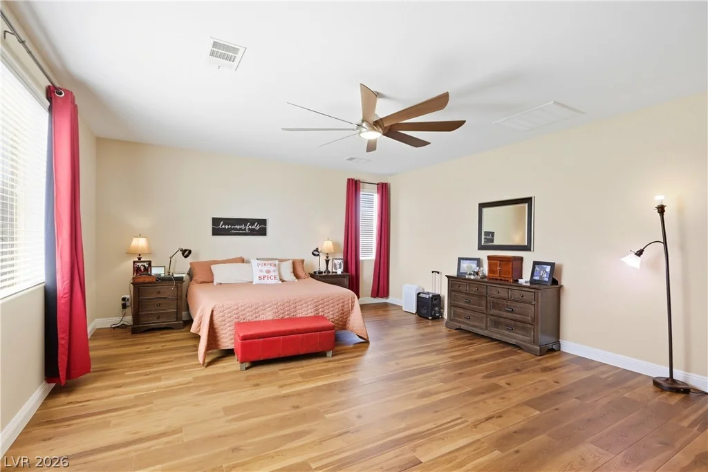 10315 Parkview Mountain, Las Vegas, NV 89166