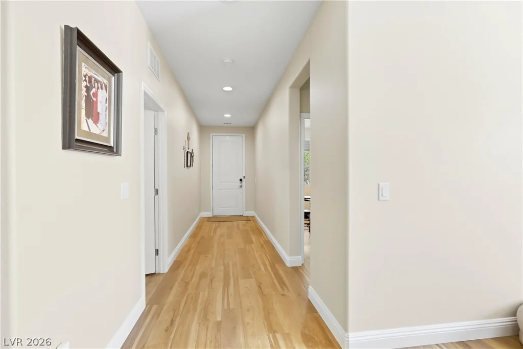 10315 Parkview Mountain, Las Vegas, NV 89166