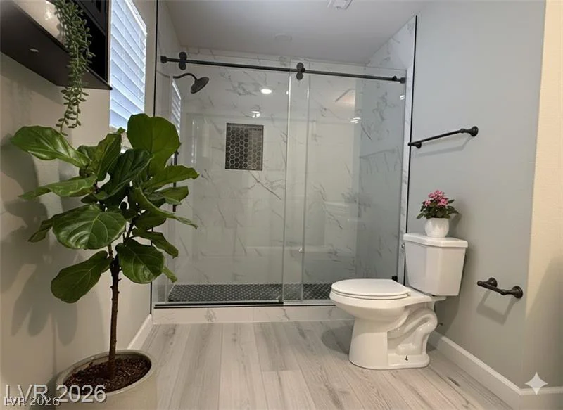 6489 Bugbee, Las Vegas, NV 89103