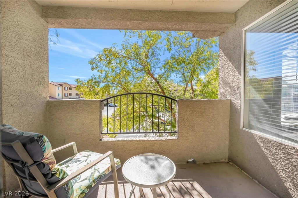 4400 Jones, Las Vegas, NV 89103