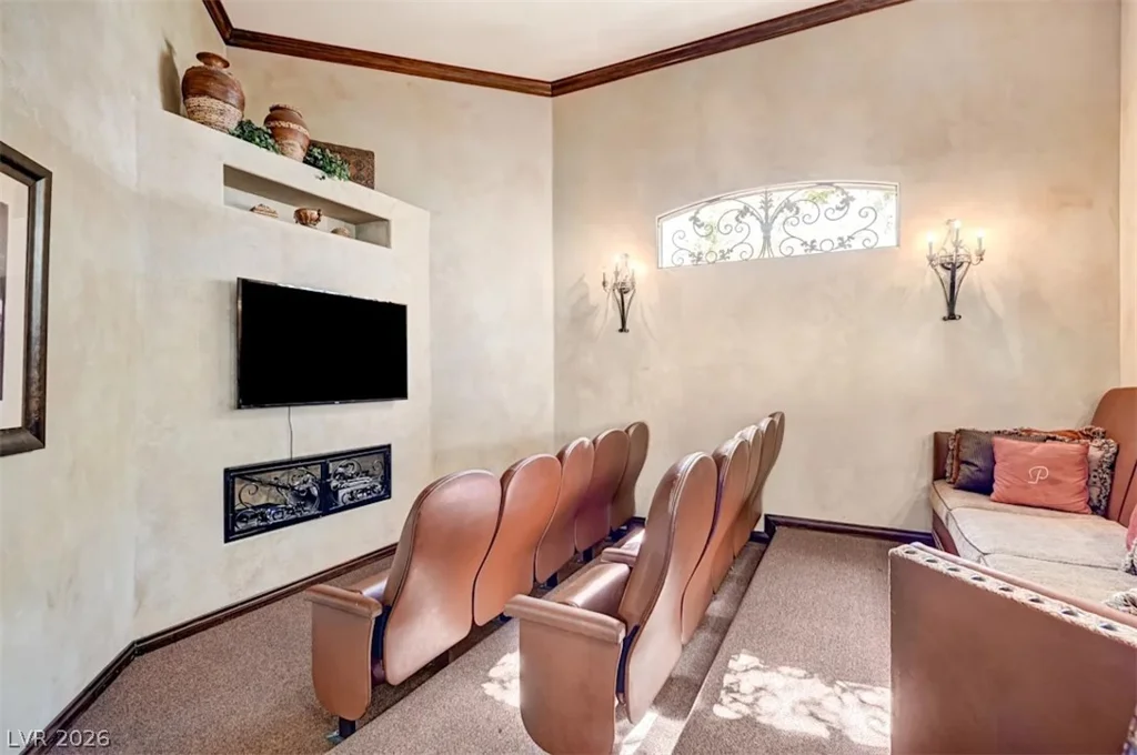 4400 Jones, Las Vegas, NV 89103