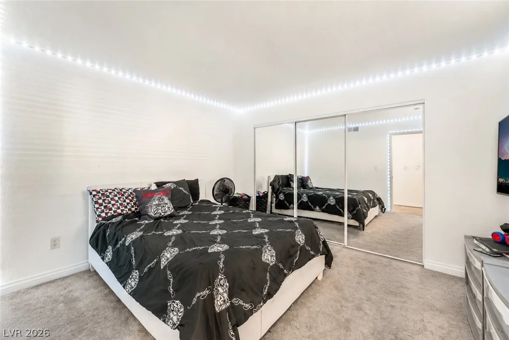 5055 Hacienda, Las Vegas, NV 89118