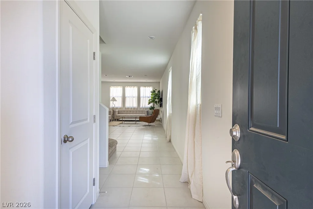 10034 Sir Atlas, Las Vegas, NV 89148