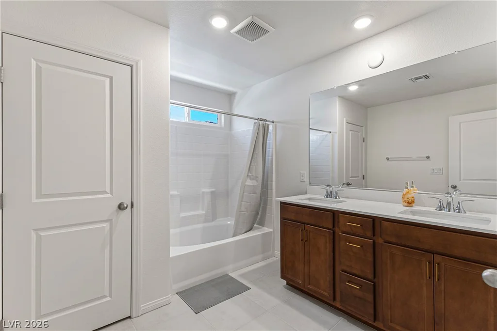10034 Sir Atlas, Las Vegas, NV 89148