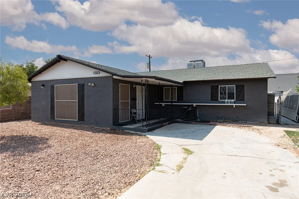 3040 Holly Hill, Las Vegas, NV 89104