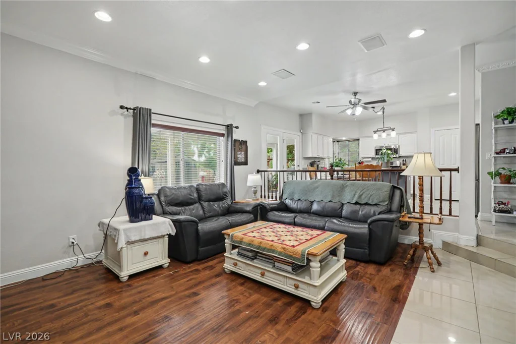4904 Sunbrite, Las Vegas, NV 89130