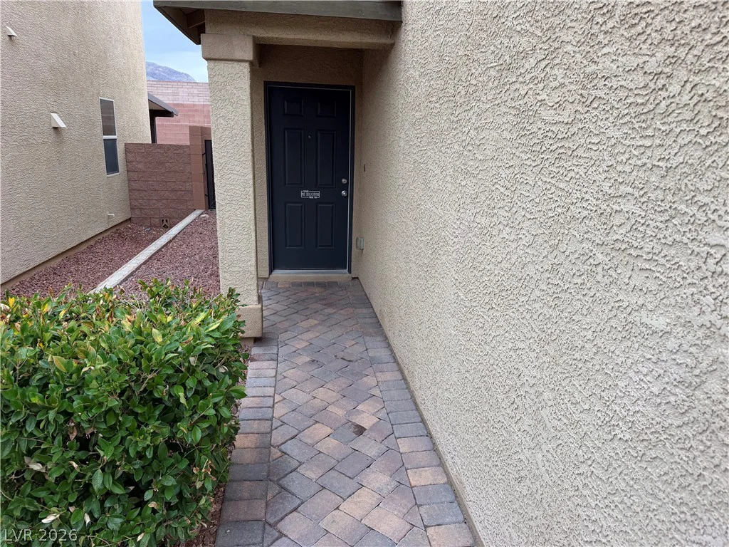7879 Shoreline Ridge, Las Vegas, NV 89166