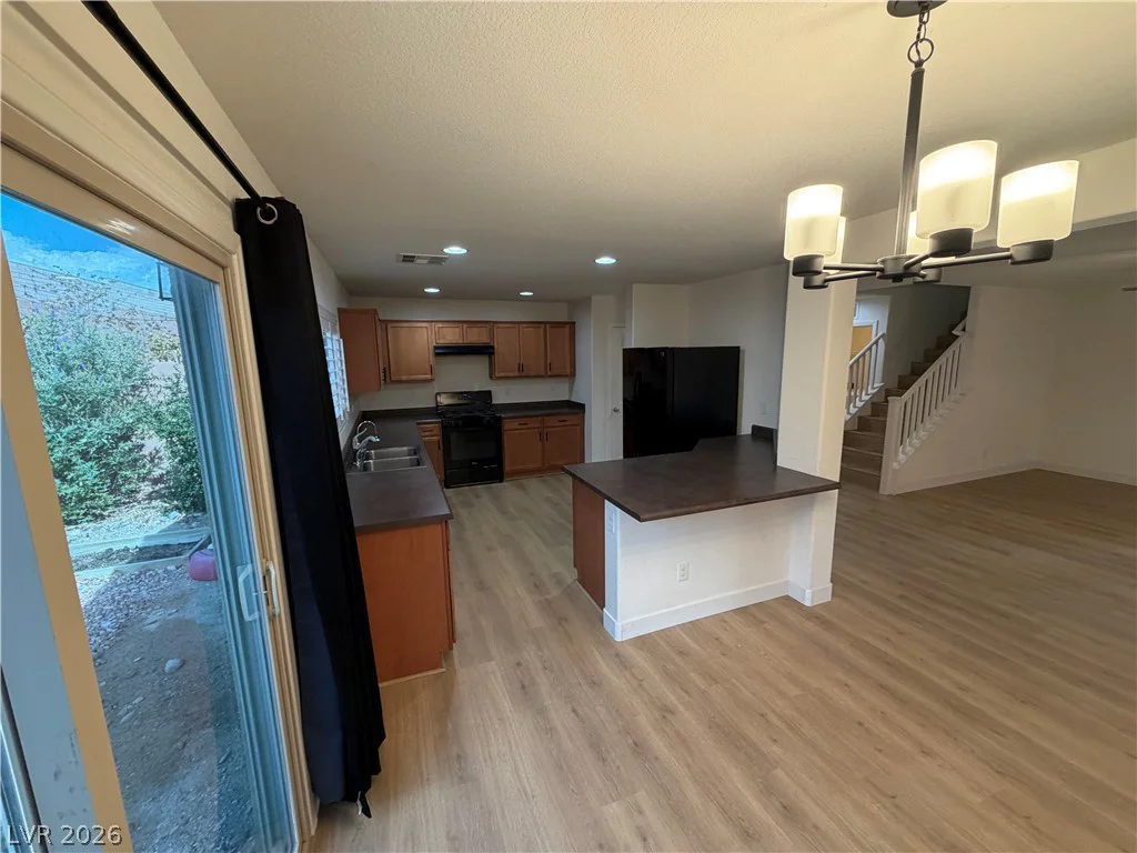 7879 Shoreline Ridge, Las Vegas, NV 89166