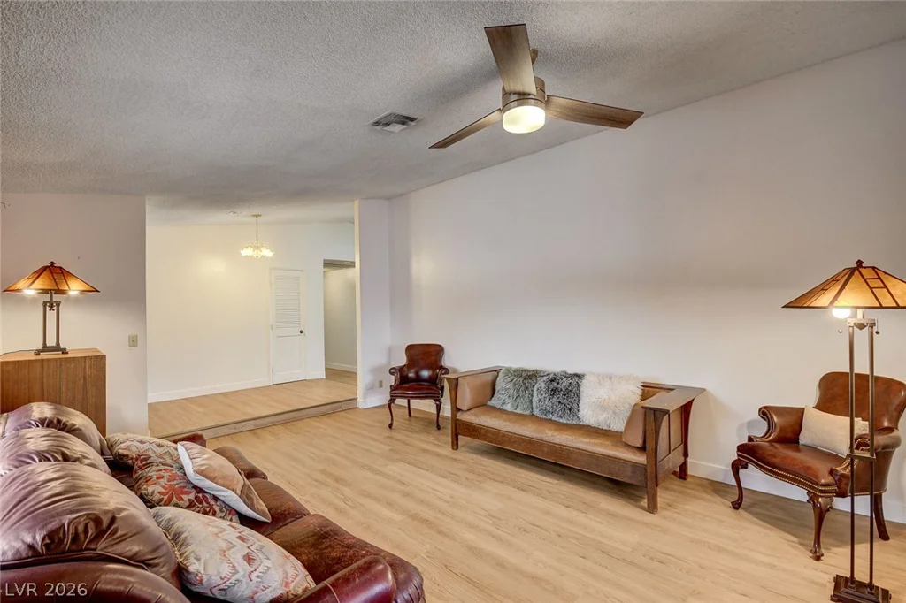 1401 Sharon, Las Vegas, NV 89106