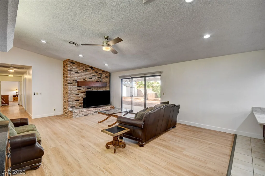 1401 Sharon, Las Vegas, NV 89106