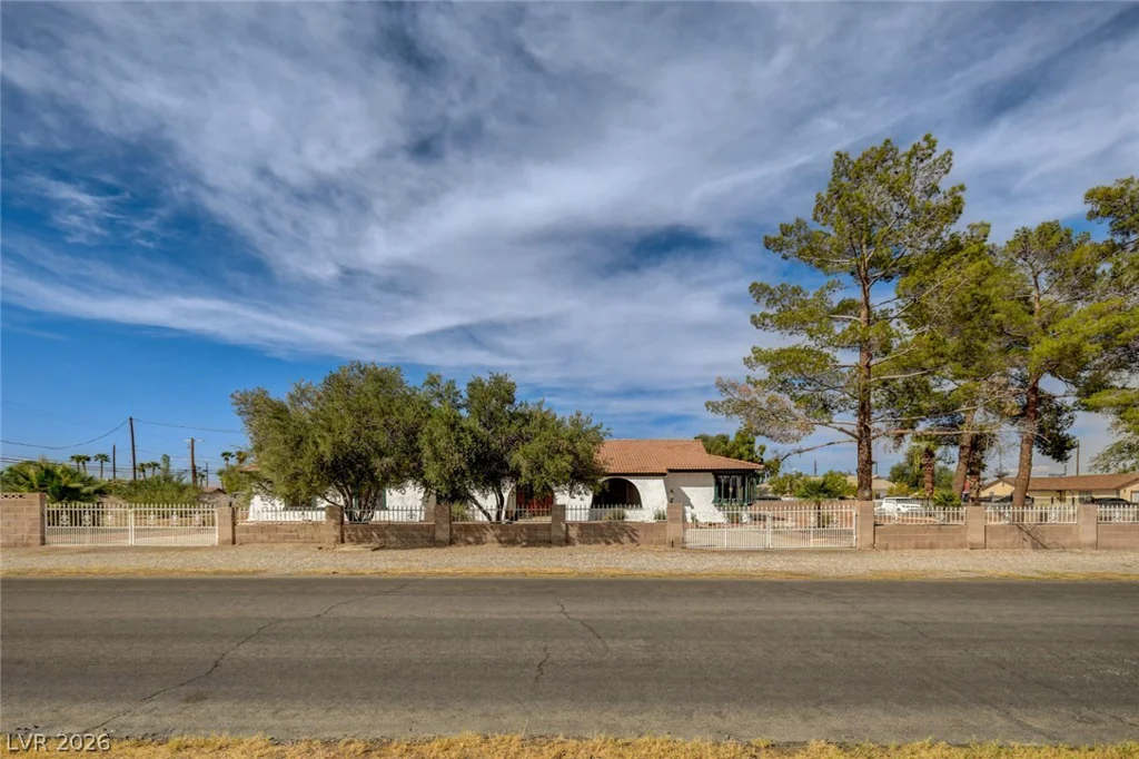 1401 Sharon, Las Vegas, NV 89106