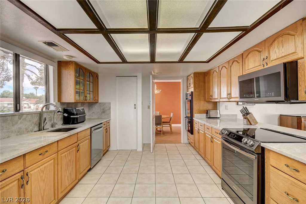 1401 Sharon, Las Vegas, NV 89106
