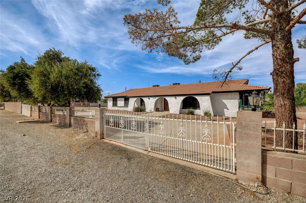 1401 Sharon, Las Vegas, NV 89106