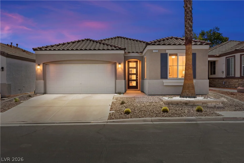 7229 Fountain Village, Las Vegas, NV 89113